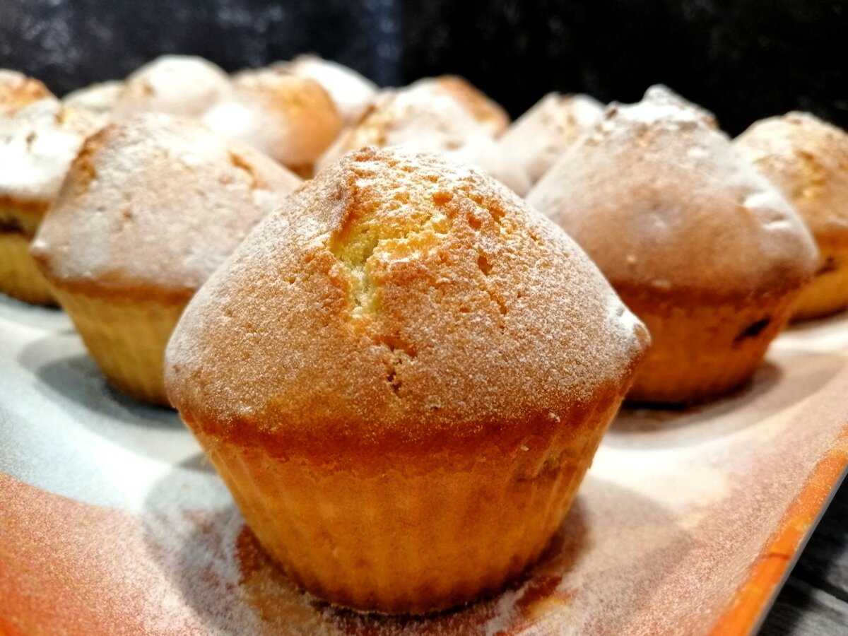 Кекс на кефире: 7 простых и вкусных рецептов
