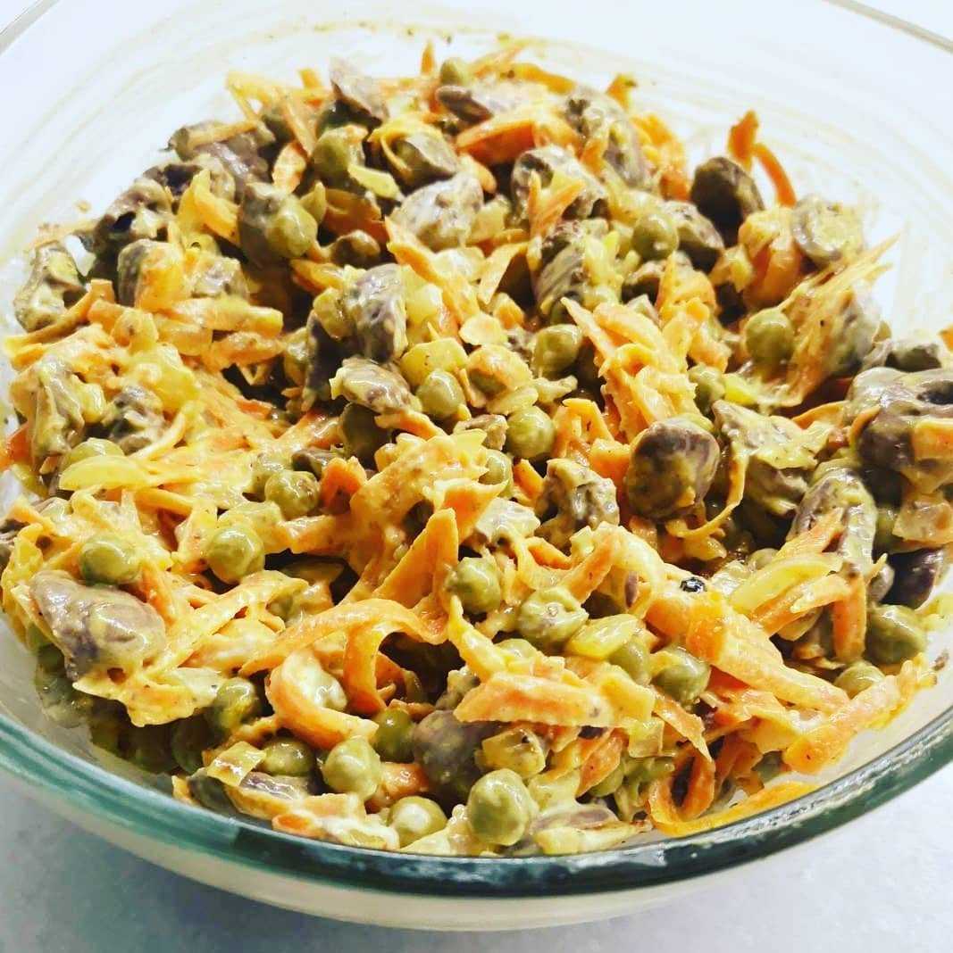 Куриные сердечки в томатном соусе — простое и вкусное блюдо за считанные минуты!