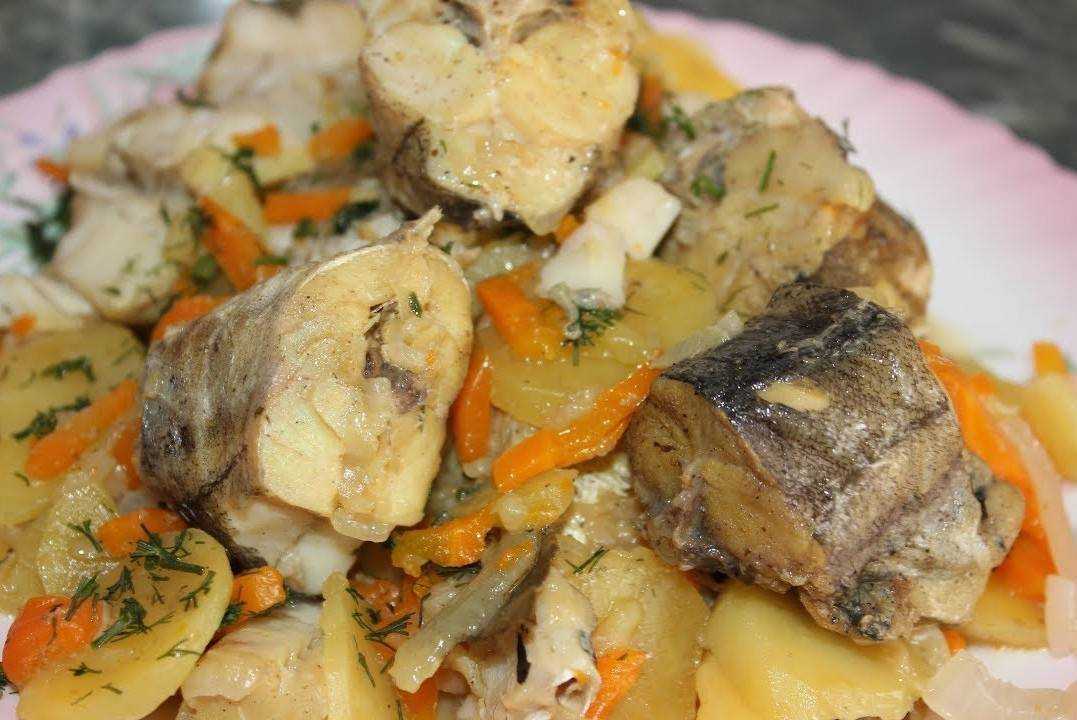 Минтай с овощами запеченный в духовке: самые вкусные рецепты