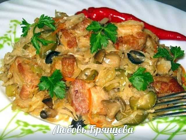 Солянка с капустой и шампиньонами на сковороде - 10 пошаговых фото в рецепте