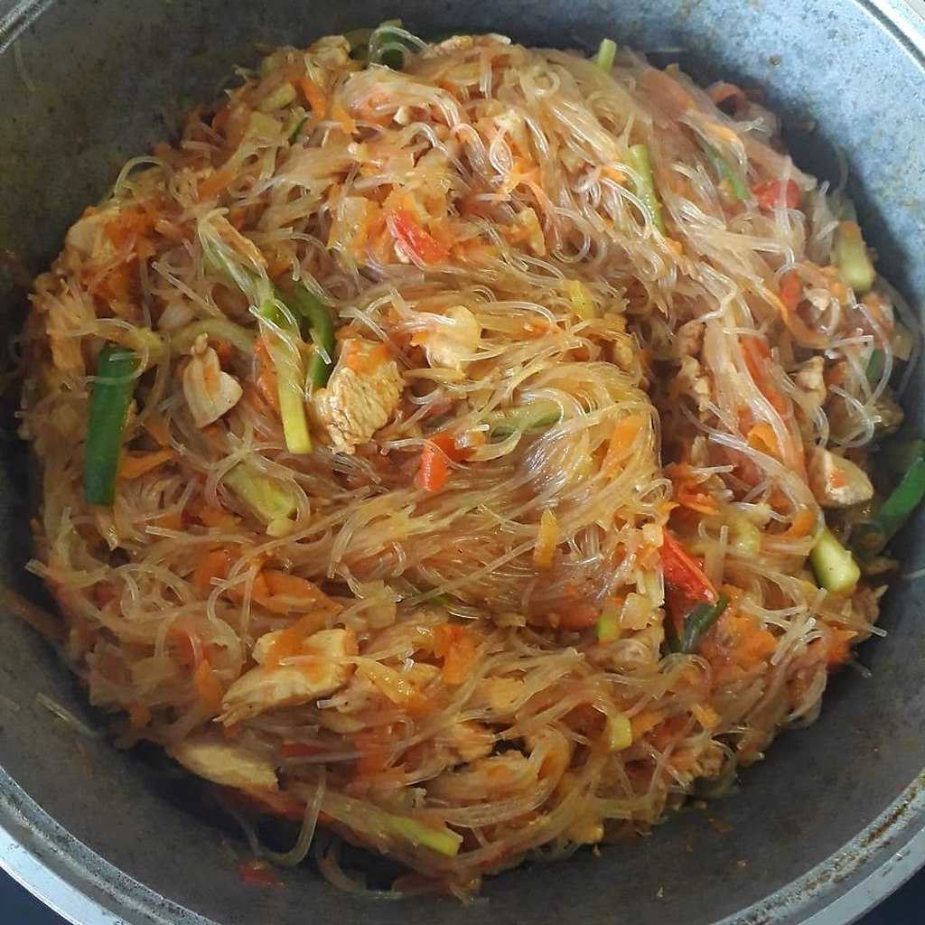 Фунчоза с курицей – 7 рецептов, как приготовить фунчозу