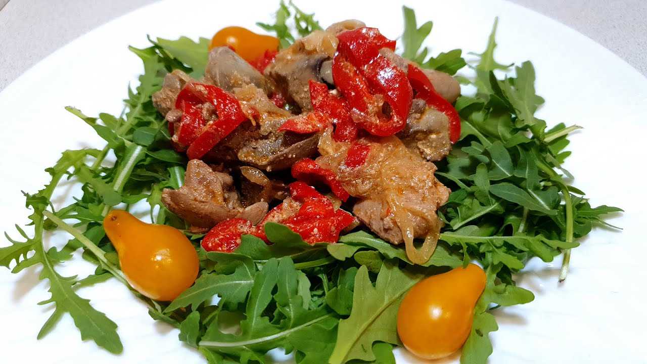 Куриная печень с болгарским перцем и луком