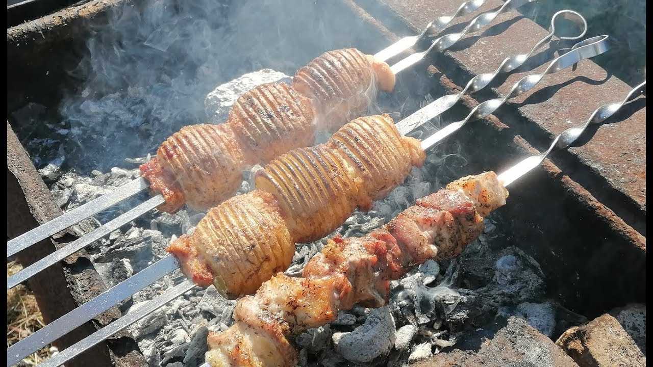 Картошка на шампуре