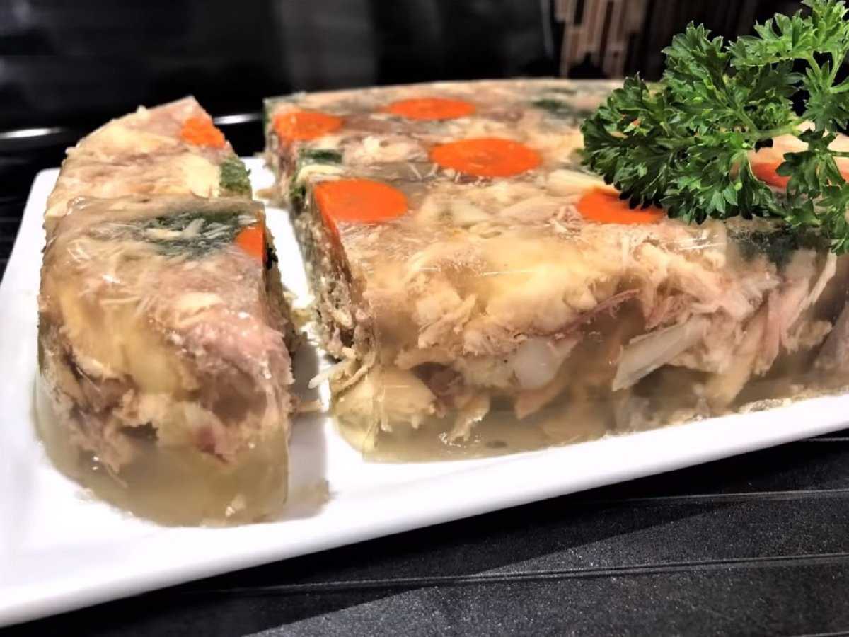 Как приготовить холодец из курицы: 10 простых и вкусных рецептов