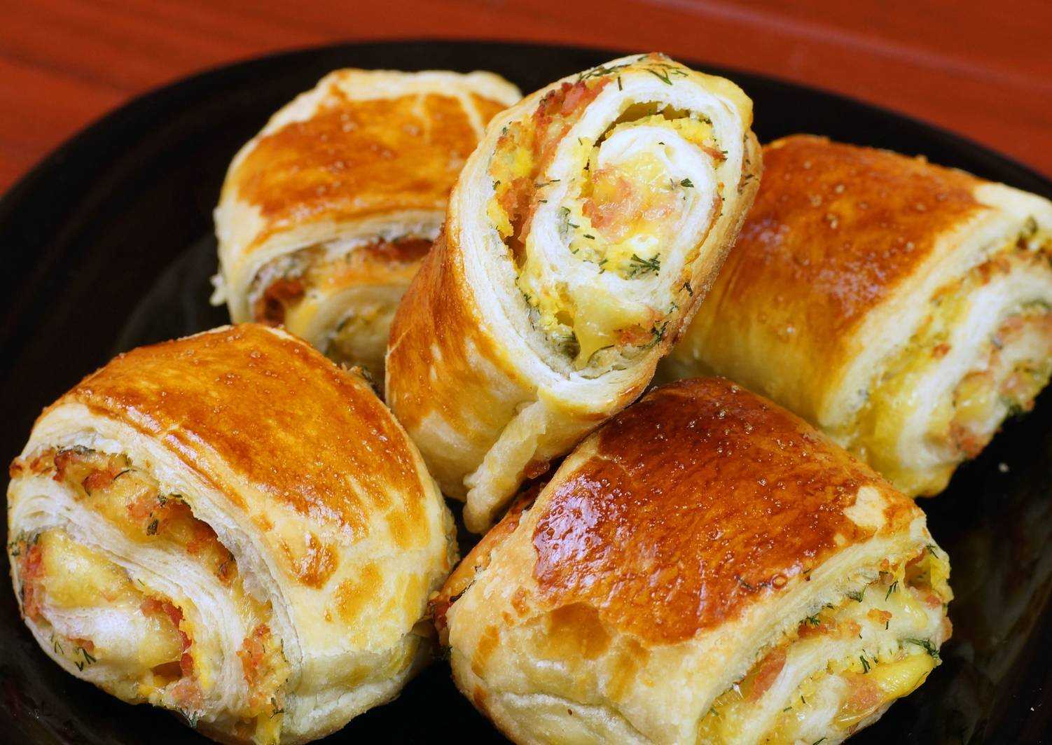 Слойки с ветчиной и сыром – невкусно быть не может! лучшие рецепты слоек с ветчиной и сыром: улитки, рогалики, конвертики