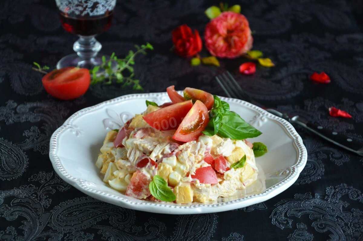 Салат с копченой курицей и сыром - 10 пошаговых рецептов с фото