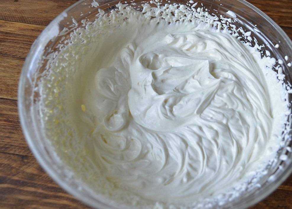 Вкуснейший крем для торта из сгущенки за 5 минут!