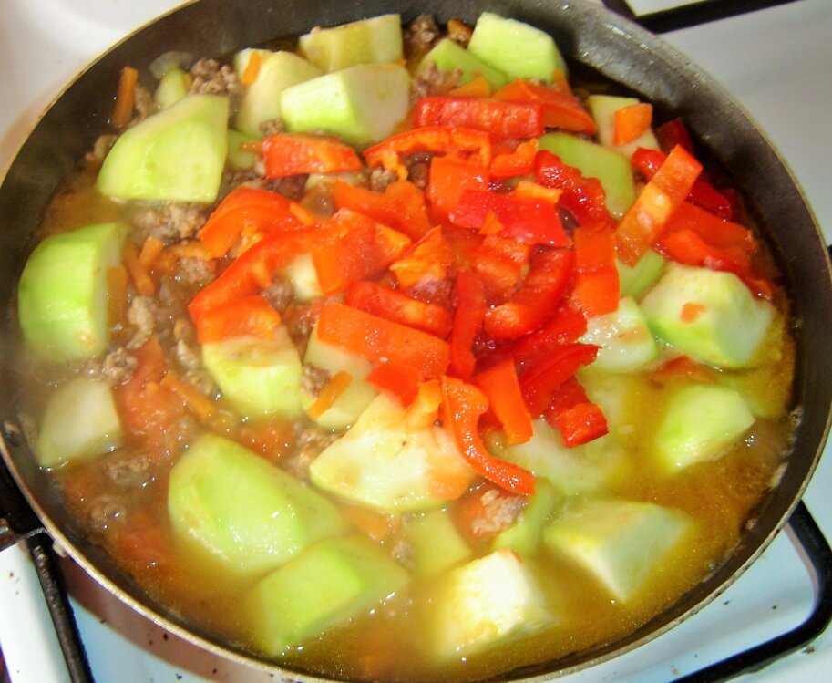 Рецепты кабачков, фаршированных овощами, запечённых в духовке