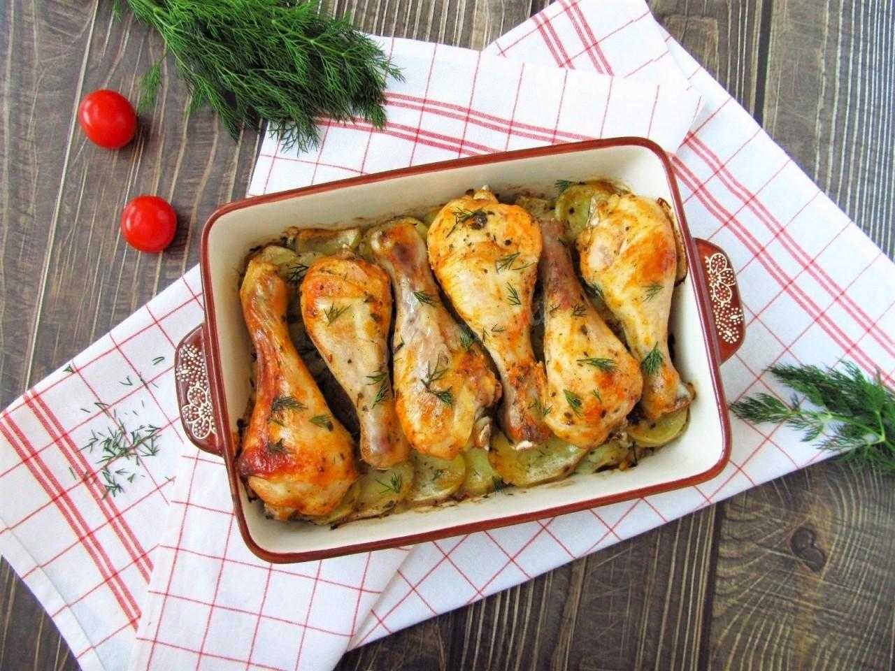 Голень куриная в духовке с картошкой – 7 рецептов