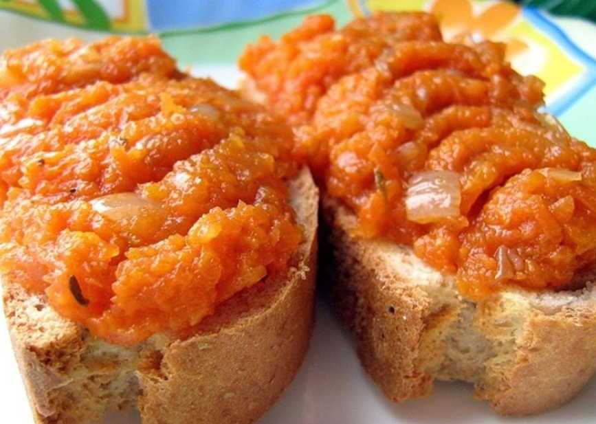 Морковная икра: на зиму, с луком, с помидорами, через мясорубку, простой рецепт, без стерилизации - огород-365