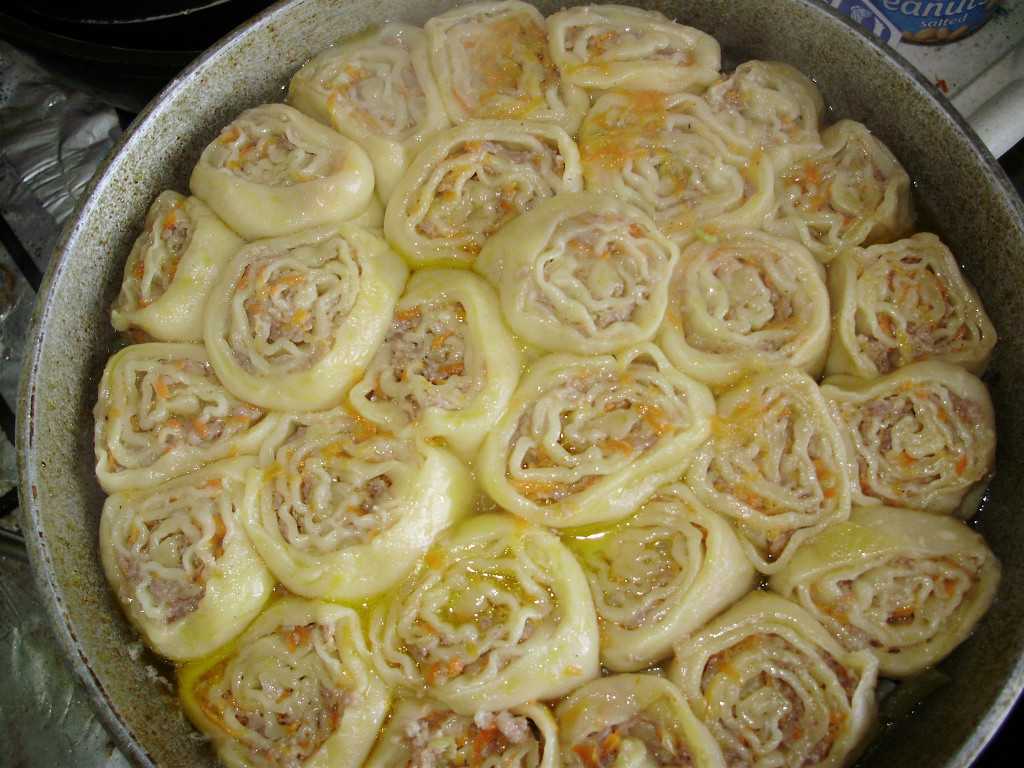Штрудель с мясом и картошкой