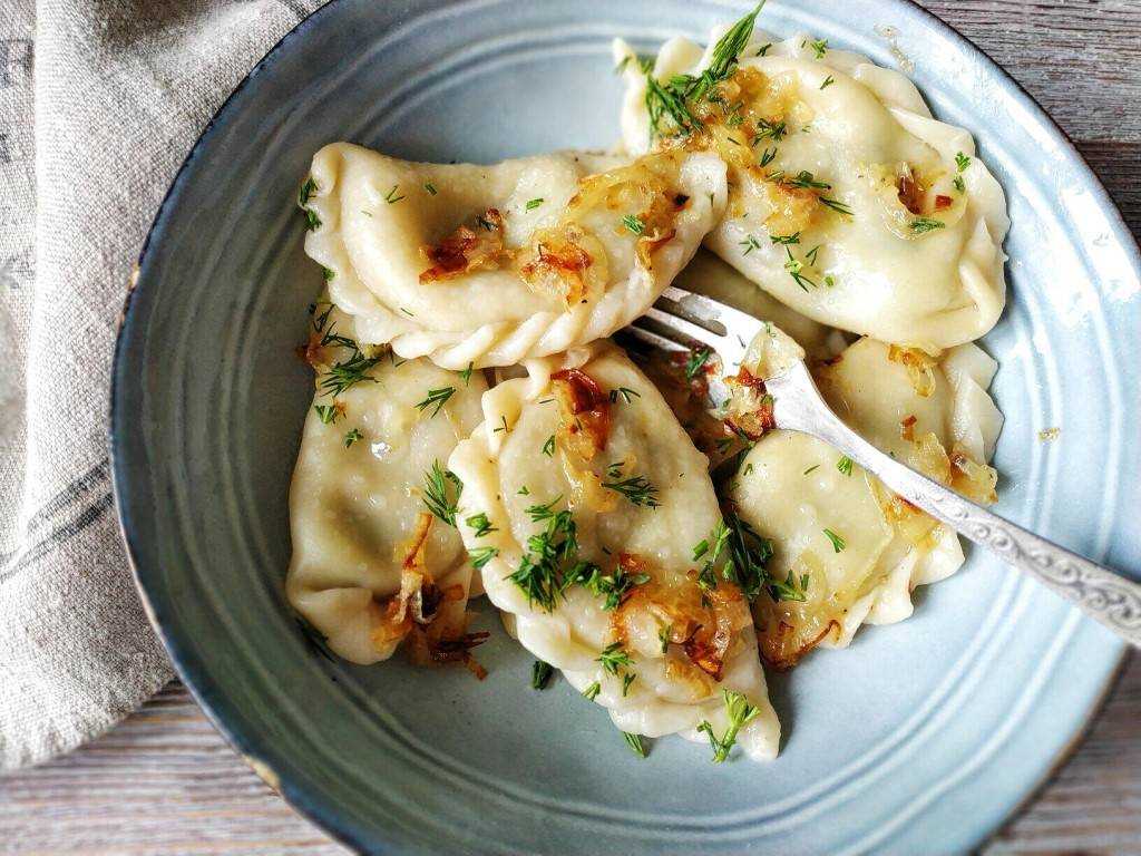 Вареники с грибами: 8 вкусных рецептов