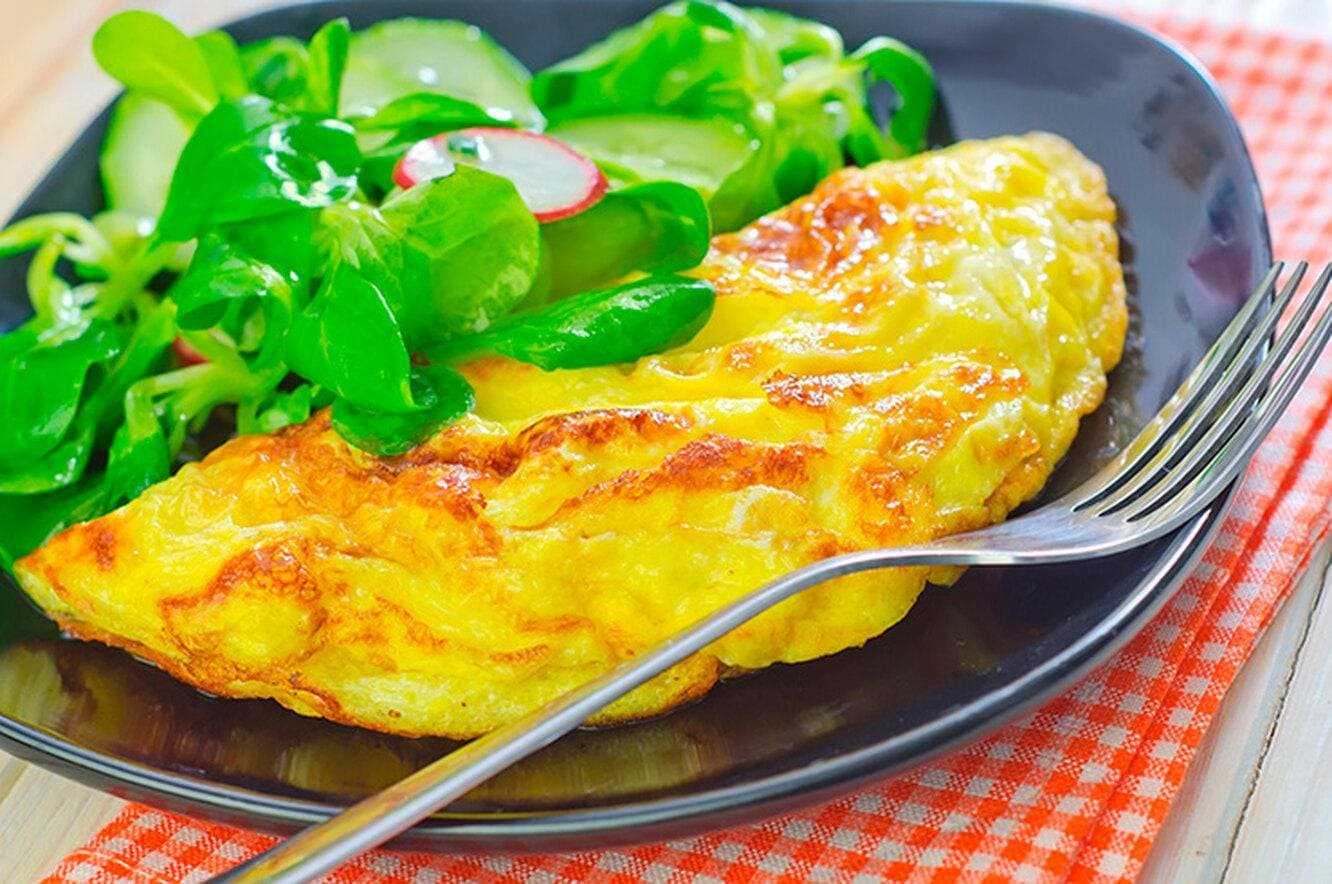Как приготовить яичницу с креветками