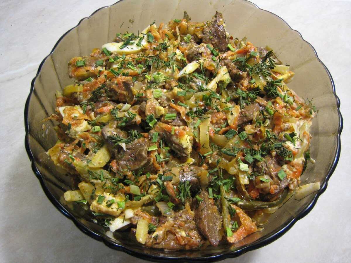 Салат обжорка с печенью - 7 рецептов с огурцами, горошком