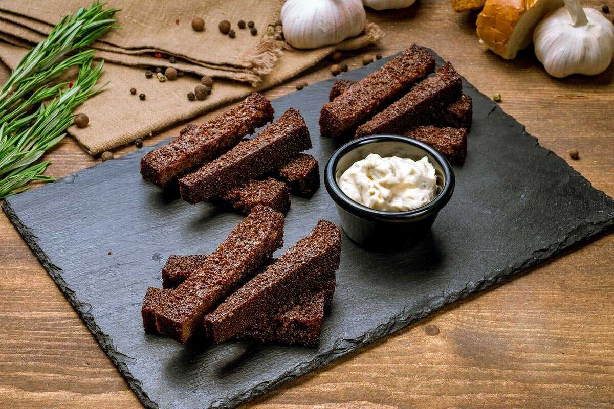 Гренки с чесноком в духовке: рецепты с фото, как сделать к пиву