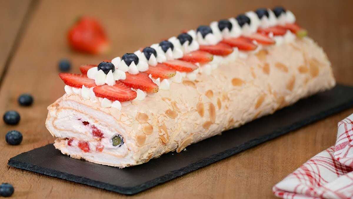 Меренговый рулет – 6 очень вкусных рецептов приготовления