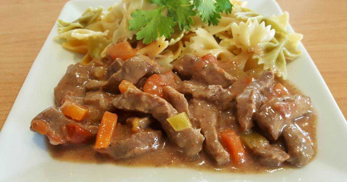 Как приготовить гуляш из говядины, чтобы мясо было мягким? 7 рецептов гуляша с подливкой