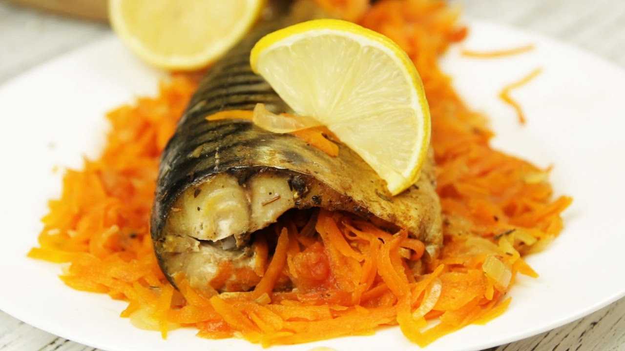 Скумбрия в томатном соусе – 9 рецептов