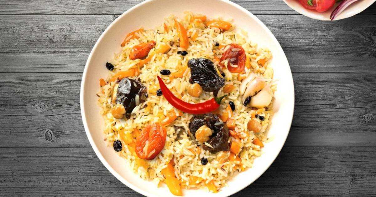 Постный плов с сухофруктами - 11 пошаговых фото в рецепте