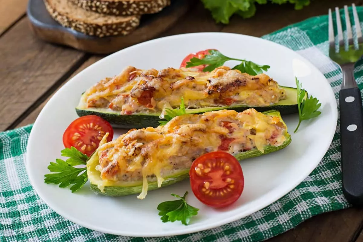 Лодочки из кабачков с фаршем в духовке: рецепт с фото пошаговый