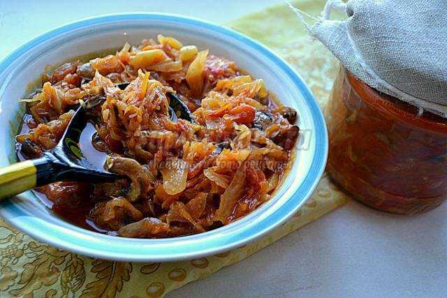 Капуста, тушенная с грибами: 9 рецептов, советы