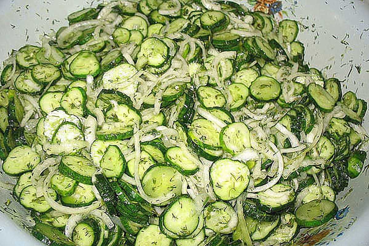 Салат из огурцов на зиму «пальчики оближешь» — самые вкусные и простые рецепты