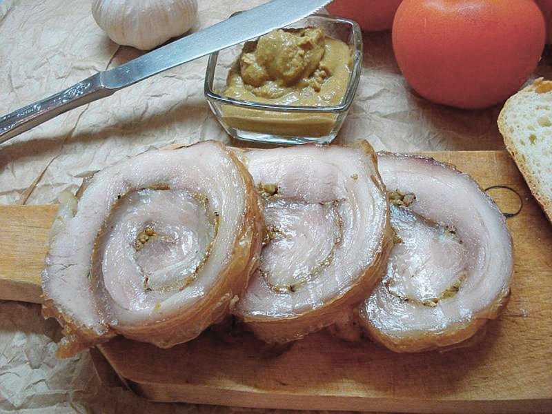 Рулет из сала – 6 рецептов приготовления сытной закуски