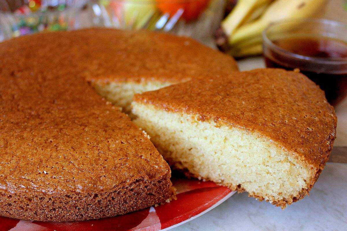 Манник на кефире — 7 рецептов очень вкусного и воздушного пирога в духовке