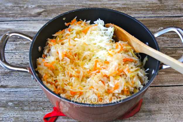 Вкуснейший бигус из свежей капусты - 6 простых рецептов!