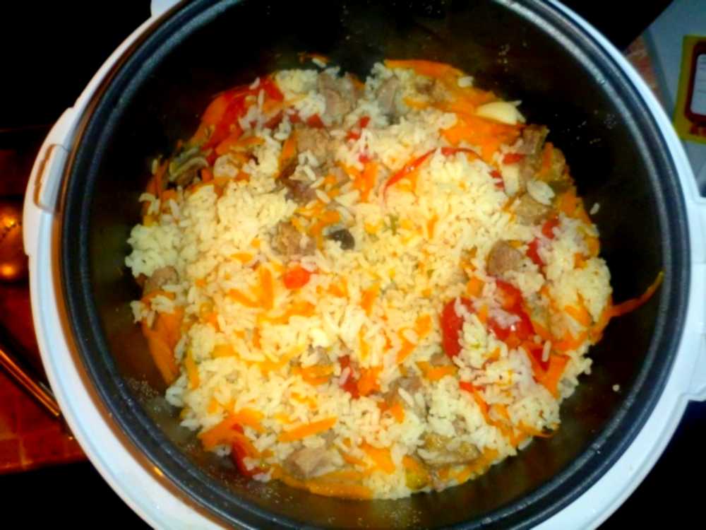 Плов из бурого риса: 7 простых рецептов