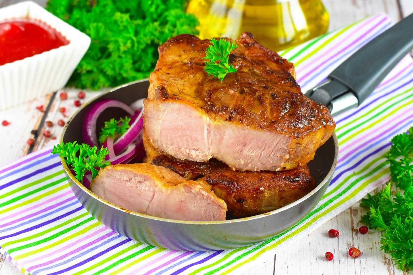 Рецепты приготовления вкусной сочной свинины, запечённой в духовке, в фольге