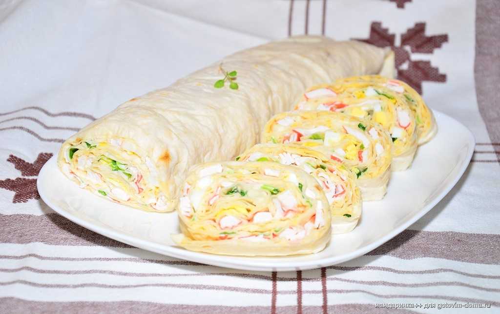 Лаваш с крабовыми палочками – 21 вкусный рецепт закуски от рулета до пирожков (с фото)
