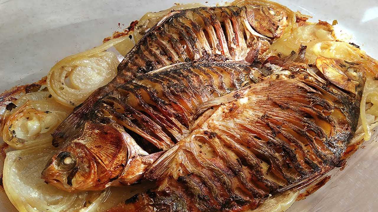 Как приготовить карася с хрустящей корочкой на мангале