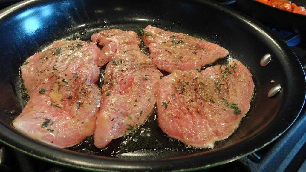 Стейк индейки на сковороде - 10 рецептов сочного вкусного стейка