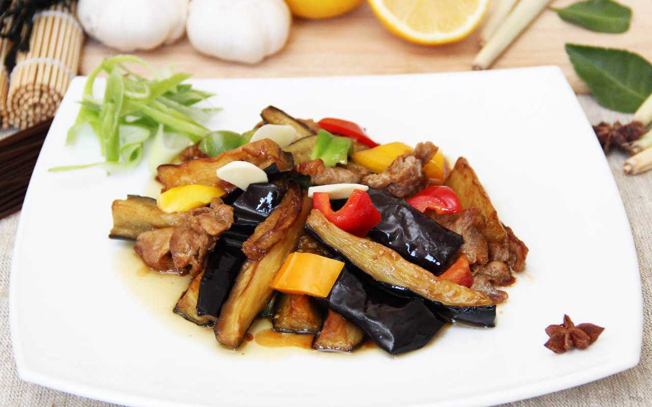 Мясо тушеное с баклажанами. пошаговый рецепт с фото | кушать нет
