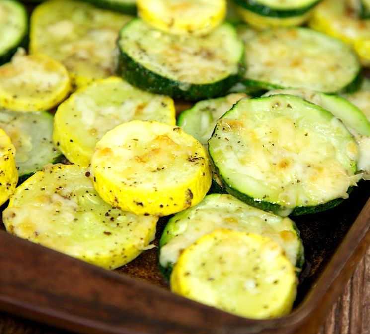 Кабачки в духовке - 8 быстрых и вкусных рецептов