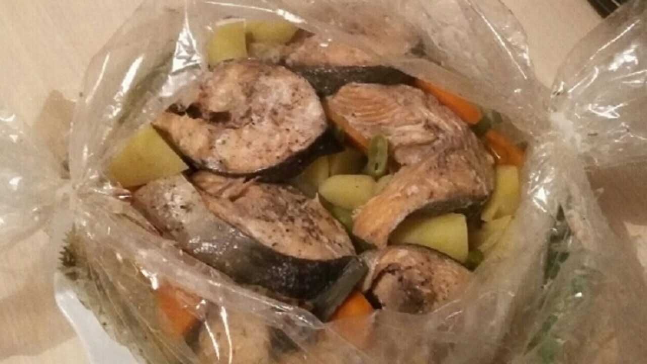 Горбуша в духовке целиком в рукаве  рецепт с пошаговыми фото