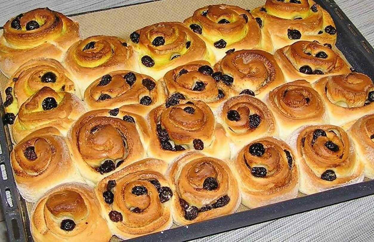 Пирог обычный с изюмом рецепт с фото