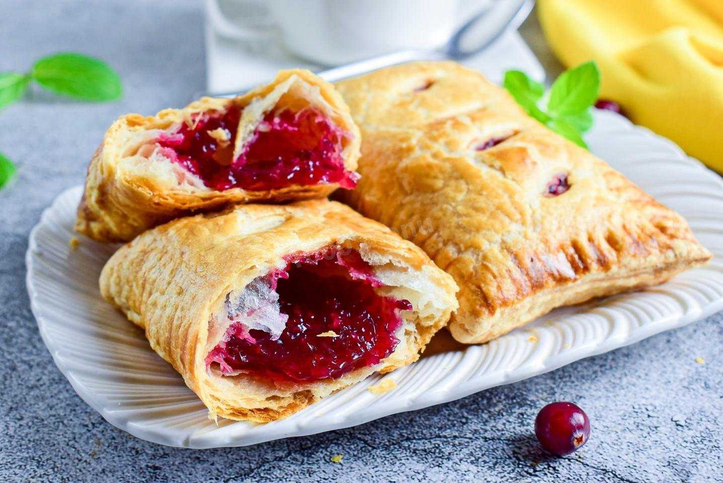 Сладкая выпечка из слоеного теста: 10 рецептов с фото на любой вкус