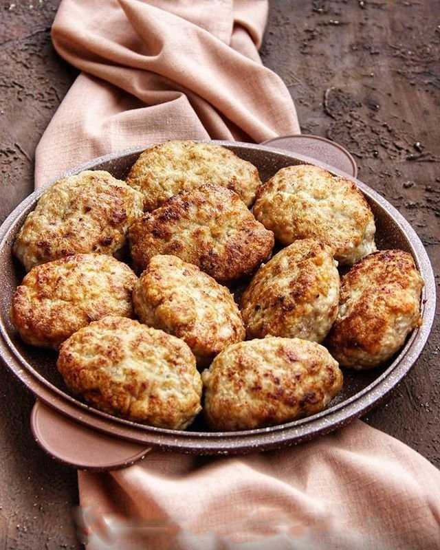 Диетические котлеты из индейки в духовке - рецепт с фото пошагово