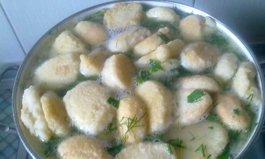Суп с клёцками — 3 простых рецепта приготовления