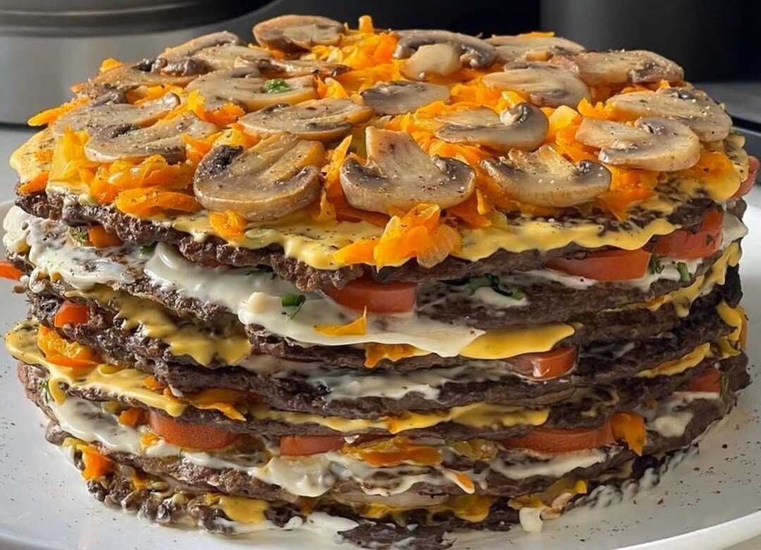 Как вкусно приготовить печеночный торт: 7 бюджетных рецептов