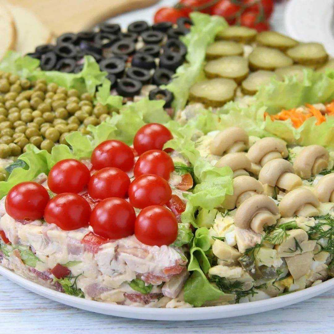 Салат из курицы без майонеза — 8 самых вкусных, простых рецептов на праздничный стол