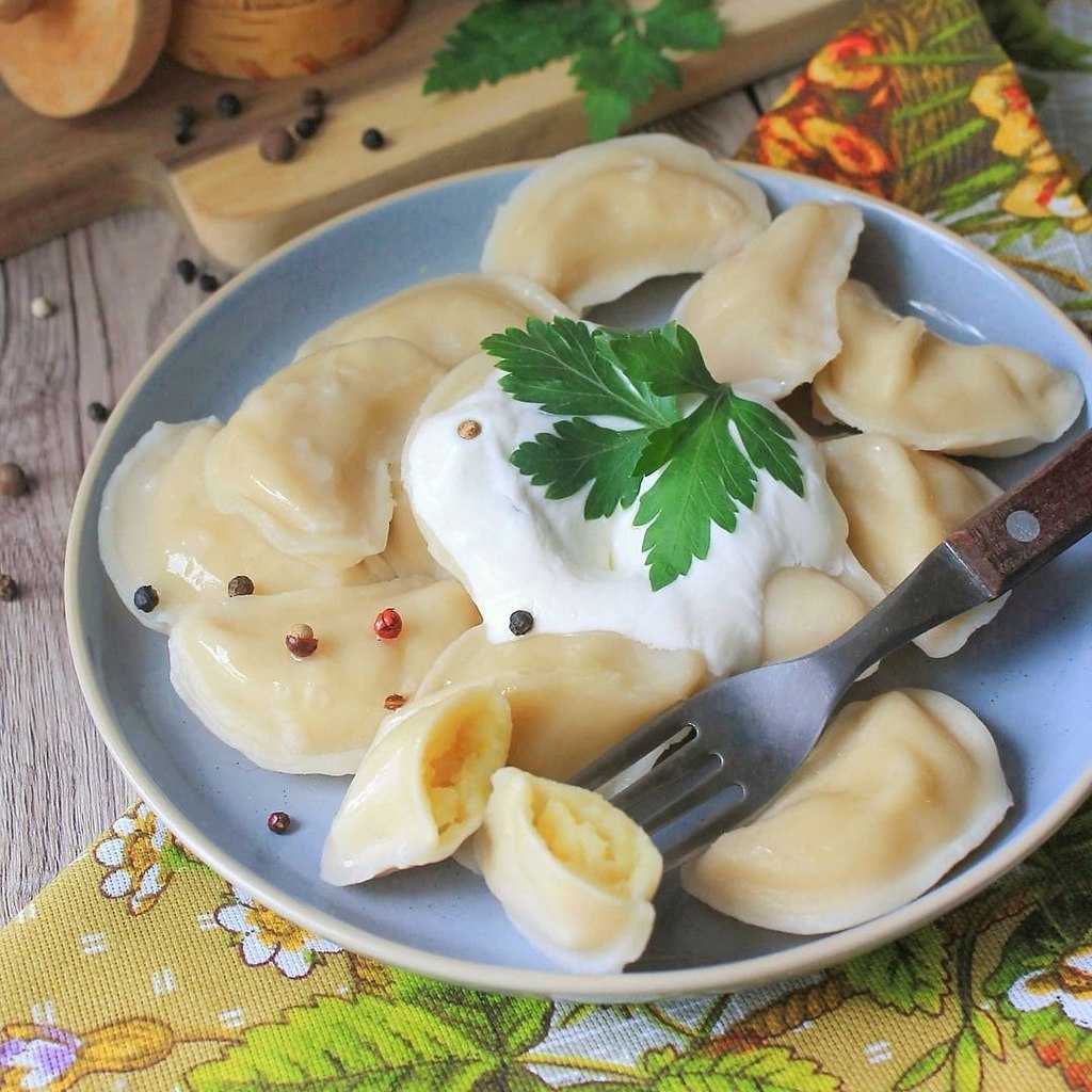 Вареники с грибами: пошаговые рецепты приготовления в домашних условиях