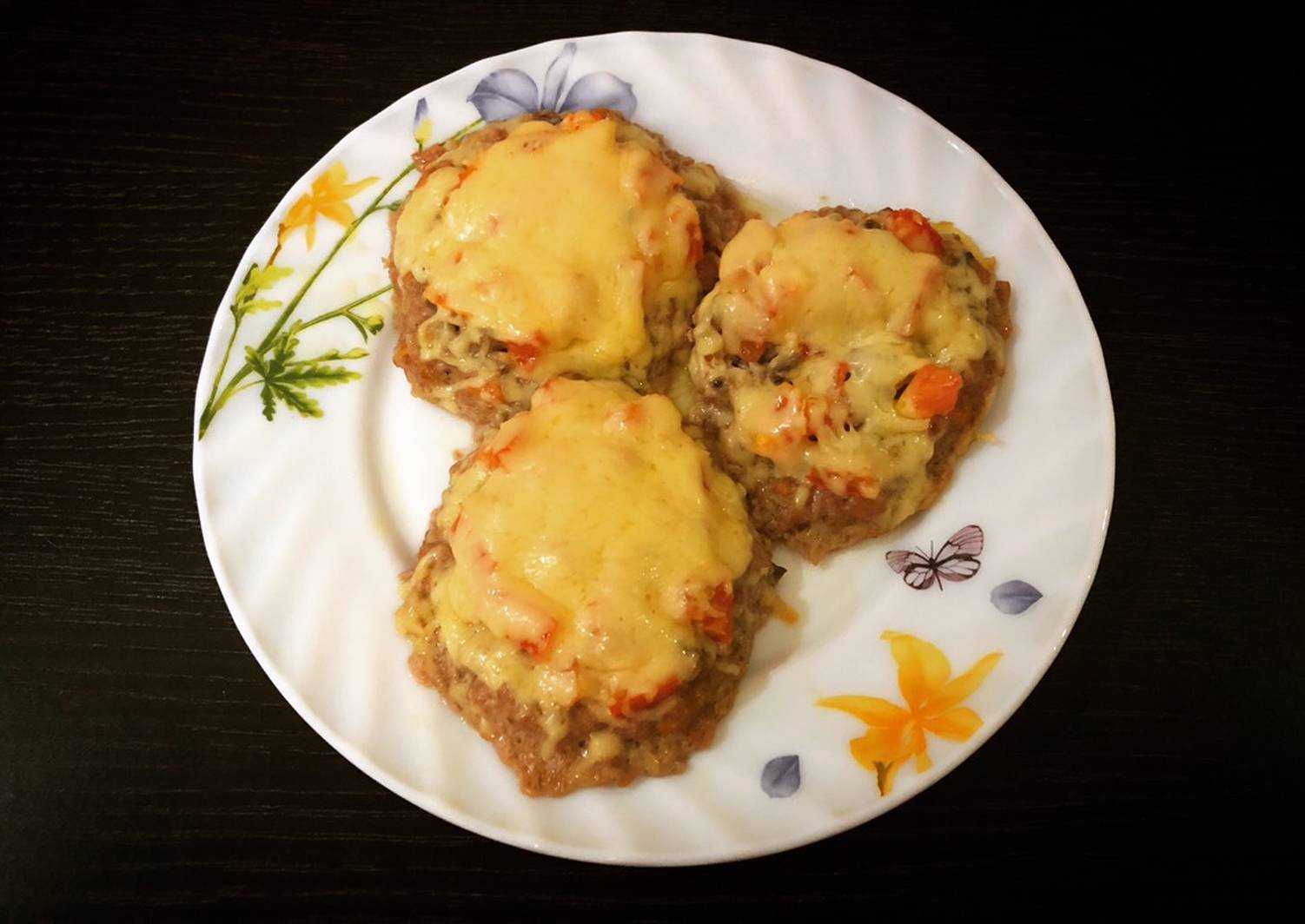 Гнезда из макарон с фаршем в духовке в сливочном соусе - рецепт с фото и видео