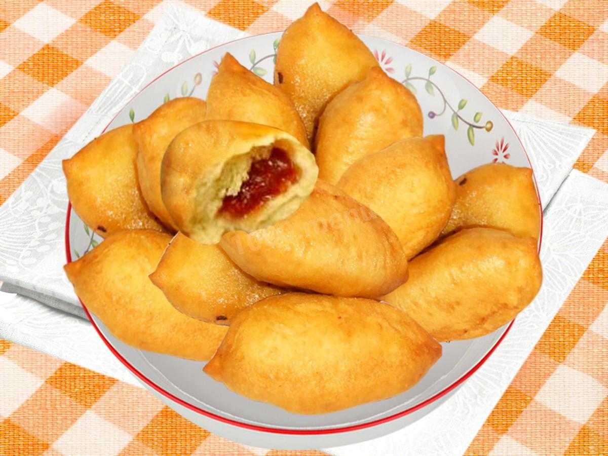 Пирожки из дрожжевого теста в духовке — 10 пошаговых рецептов приготовления
