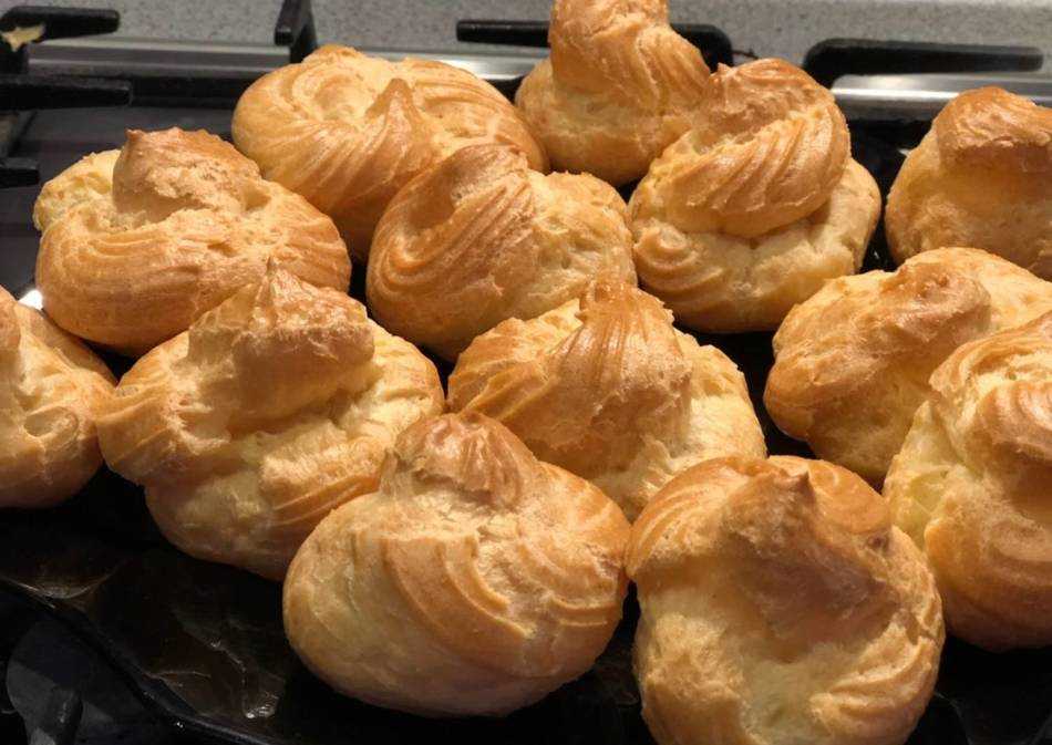 Заварные пирожные со сливочным  кремом