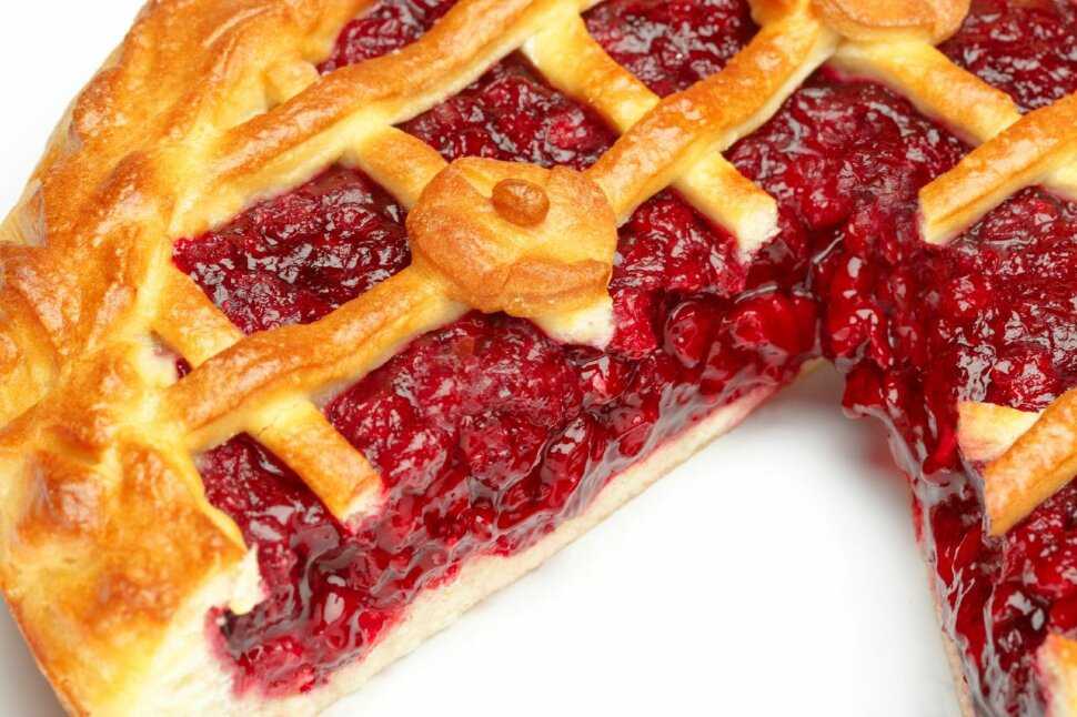 Пирог с брусникой – 6 рецептов