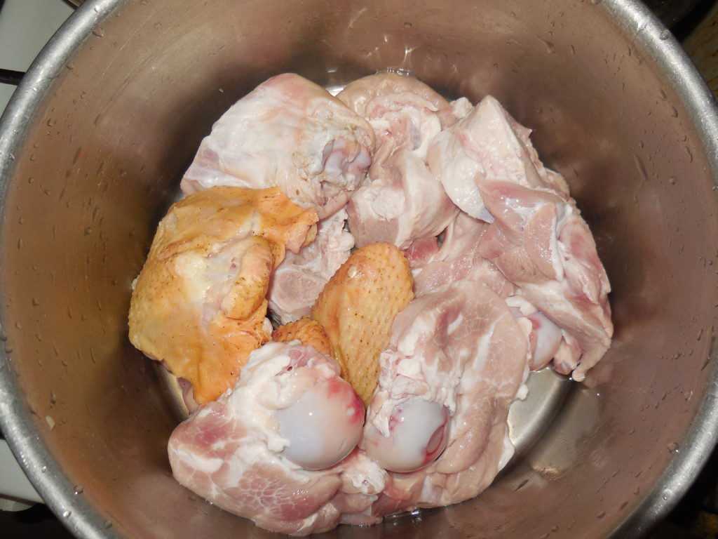 Холодец из курицы в мультиварке