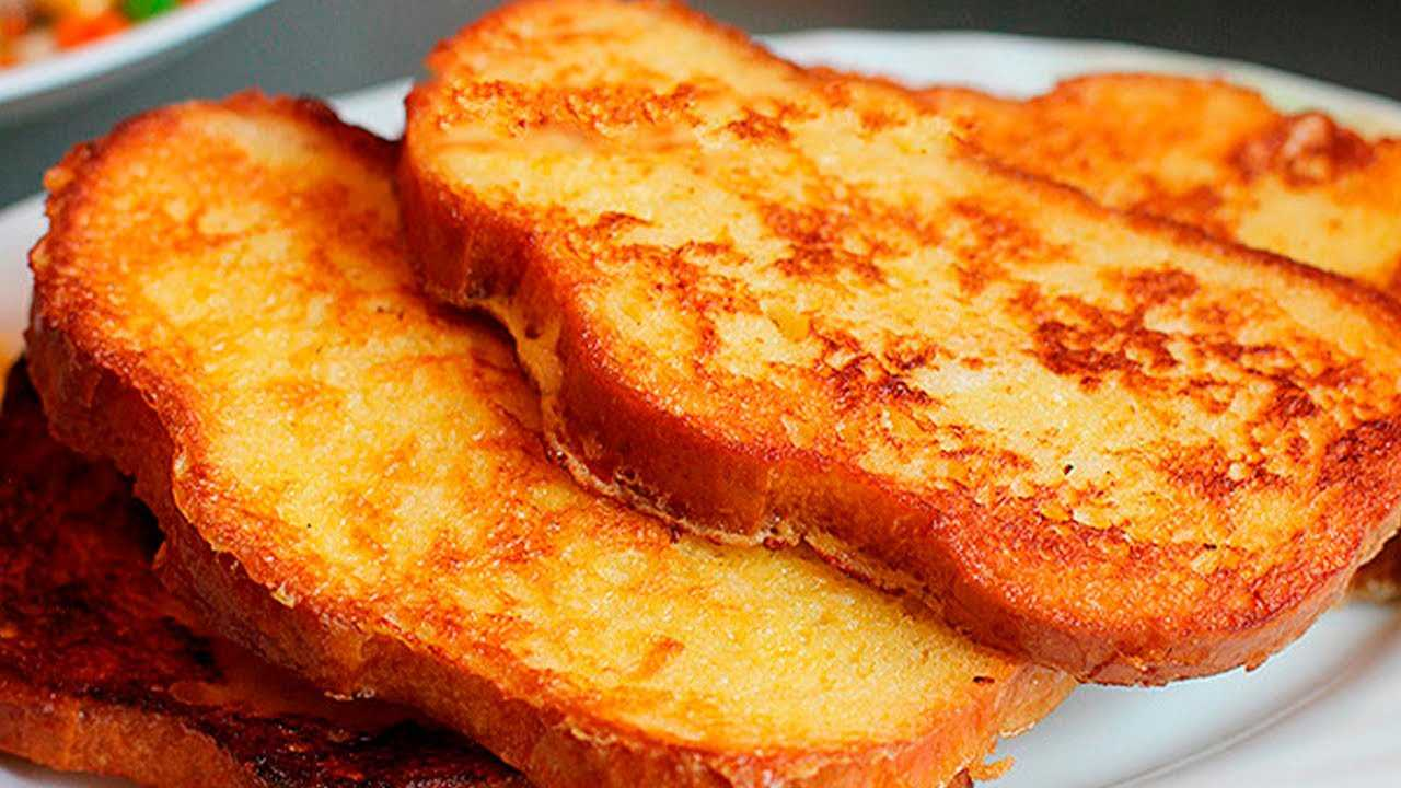 Гренки с яйцом: 15 рецептов, которые понравятся всей семье